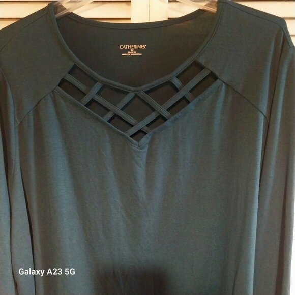 Catherines Plus Size 3X Teal Blouse With Lattice Neckline & 3/4 Sleeves - Picture 2 of 6